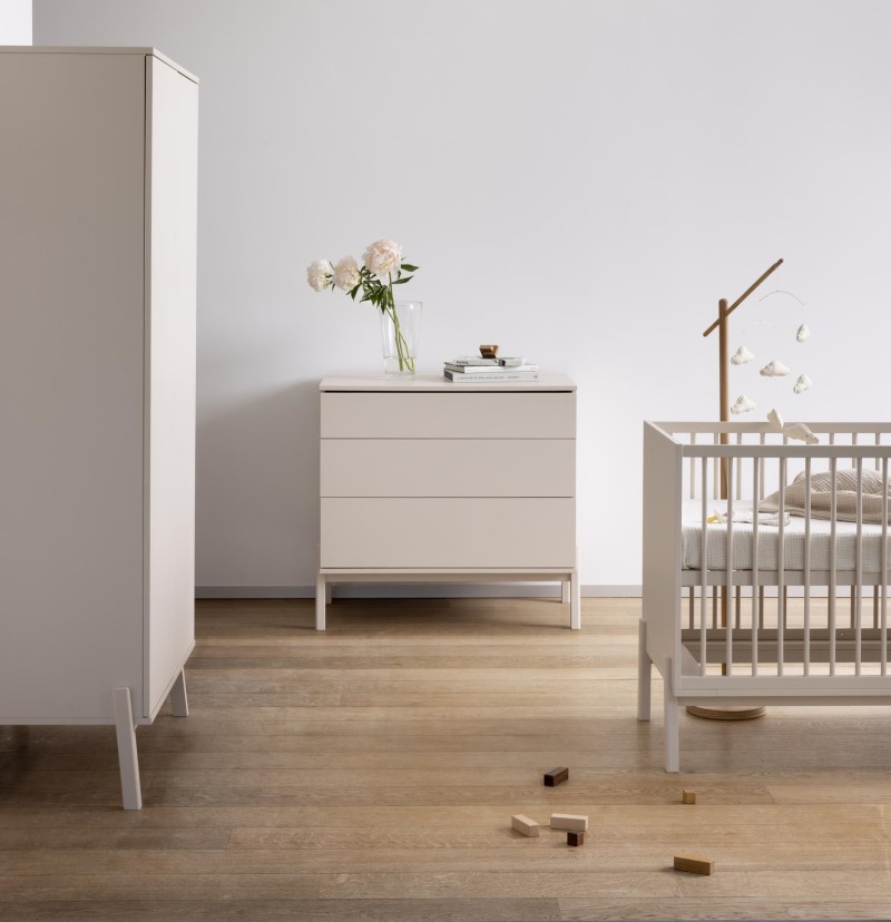 Nadčasový dětský pokoj z kolekce Ashi - matní béžová